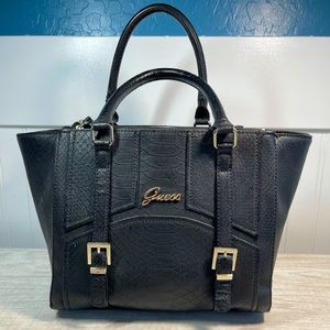 (SOLD🔴) Guess Black Purse
